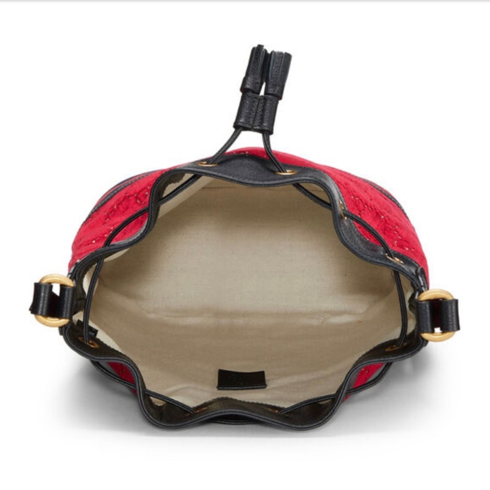 ❤️❤️”GUCCI RED VELVET BUCKET BAG”❤️❤️ - Picture 5 of 9